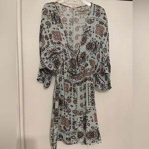 En Crème Boutique Flowy Paisley‎ Bohemian Light Blue Tunic Blouse, size SM